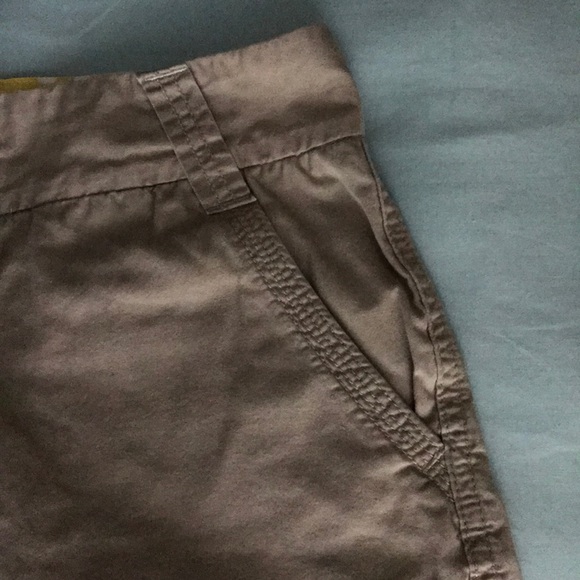 Jcrew khaki shorts 3 inch - Picture 3 of 4